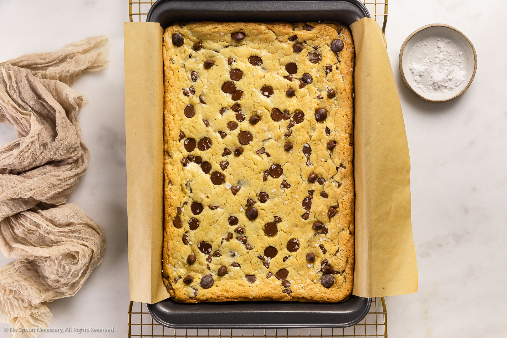 Easy Cake Mix Cookie Bars | Chewy Chocolate Chip Cookie Bars