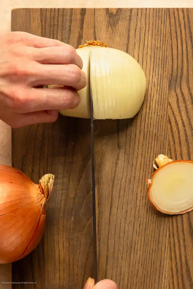 Different ways of cutting onions and their importance in cooking